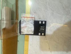 Kanit Reskrim IPDA REZI Bersama Anggota Ringkus Dua Pengedar Narkotika di MAHATO , Sita 7,21 Gram Sabu.